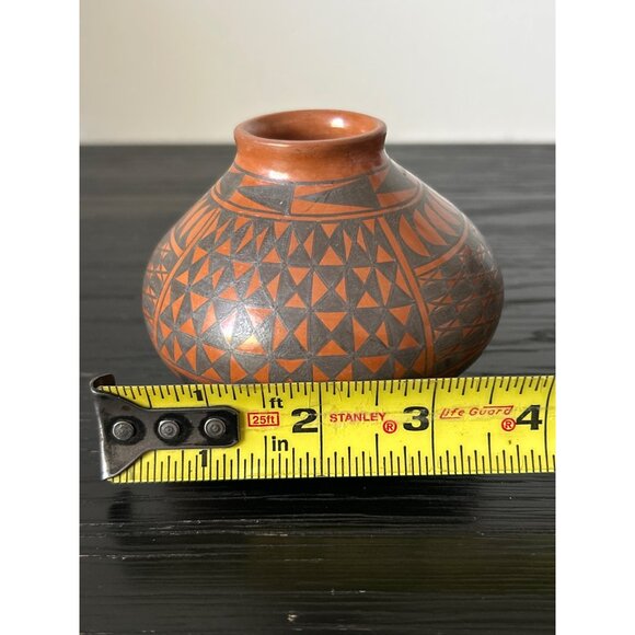 Mata Ortiz Seed Pottery Handmade by Flora Rodriguez Geometric Design Mexican Art - Picture 12 of 12